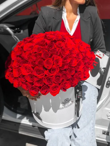 Royal Red Roses FlowerBox