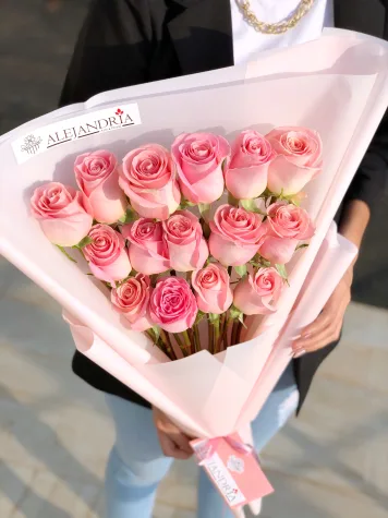 Ramo en papel "15 Pink Roses"