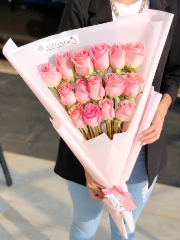 Ramo en papel "15 Pink Roses"