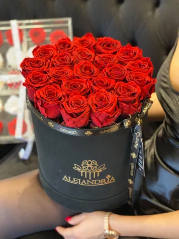 Box Terciopelo G Rosas Preservadas
