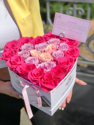 HeartBox "L`Amour" Pink Roses