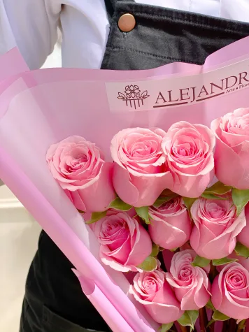Ramo en papel "15 Pink Roses"