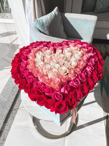 HeartBox "Picasso" Pink Roses